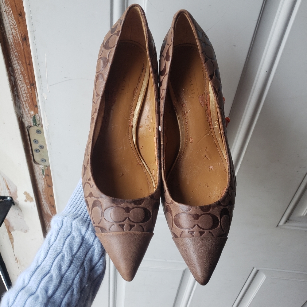 COACH Luca Signature Jacquard Monogram Brown Tan Leather Pointed Toe Pumps Sz 7 - Picture 3 of 15